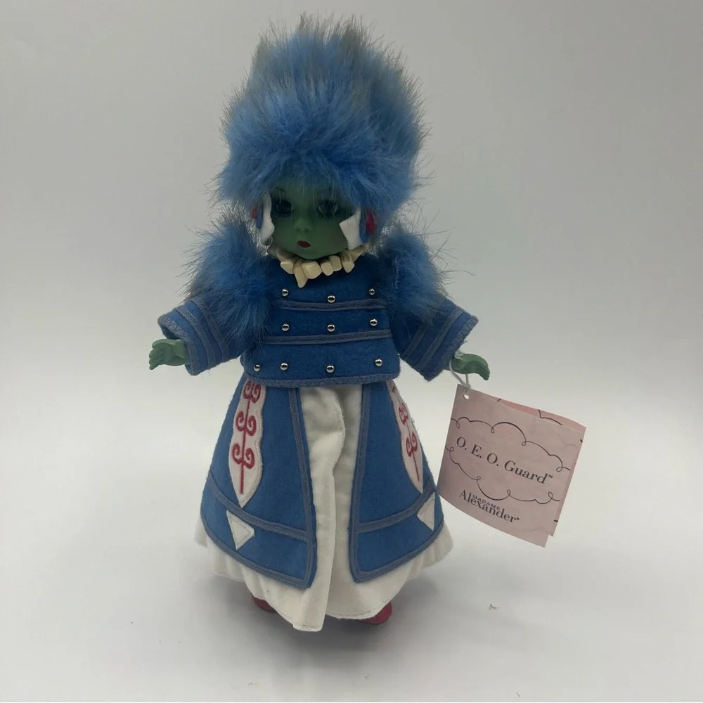 Madame Alexander Wizard of Oz O.E.O. Guard Doll - Picture 1 of 5